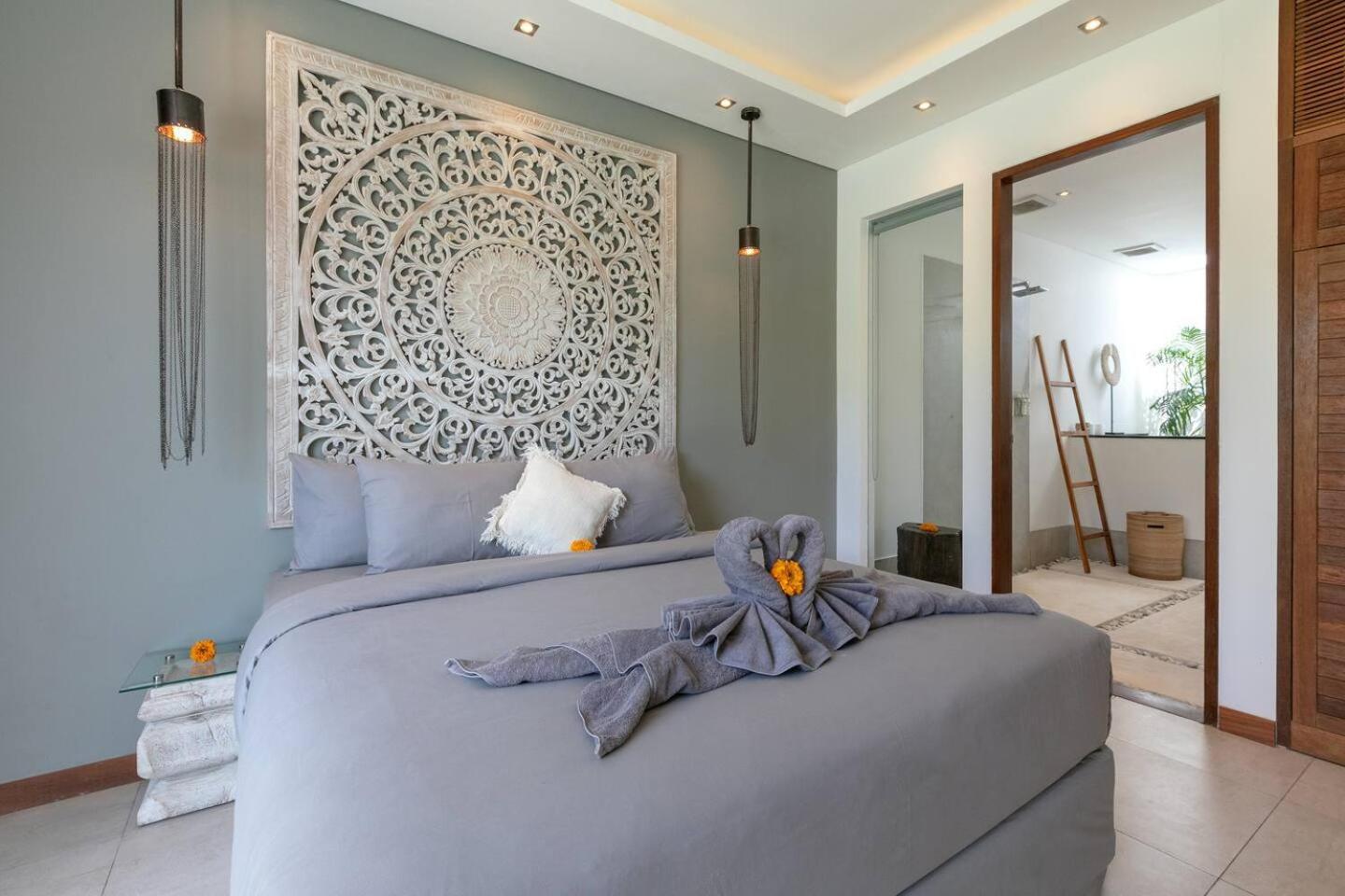 4 Bd Villa With Large Garden, Pool In Seminyak Bagian luar foto