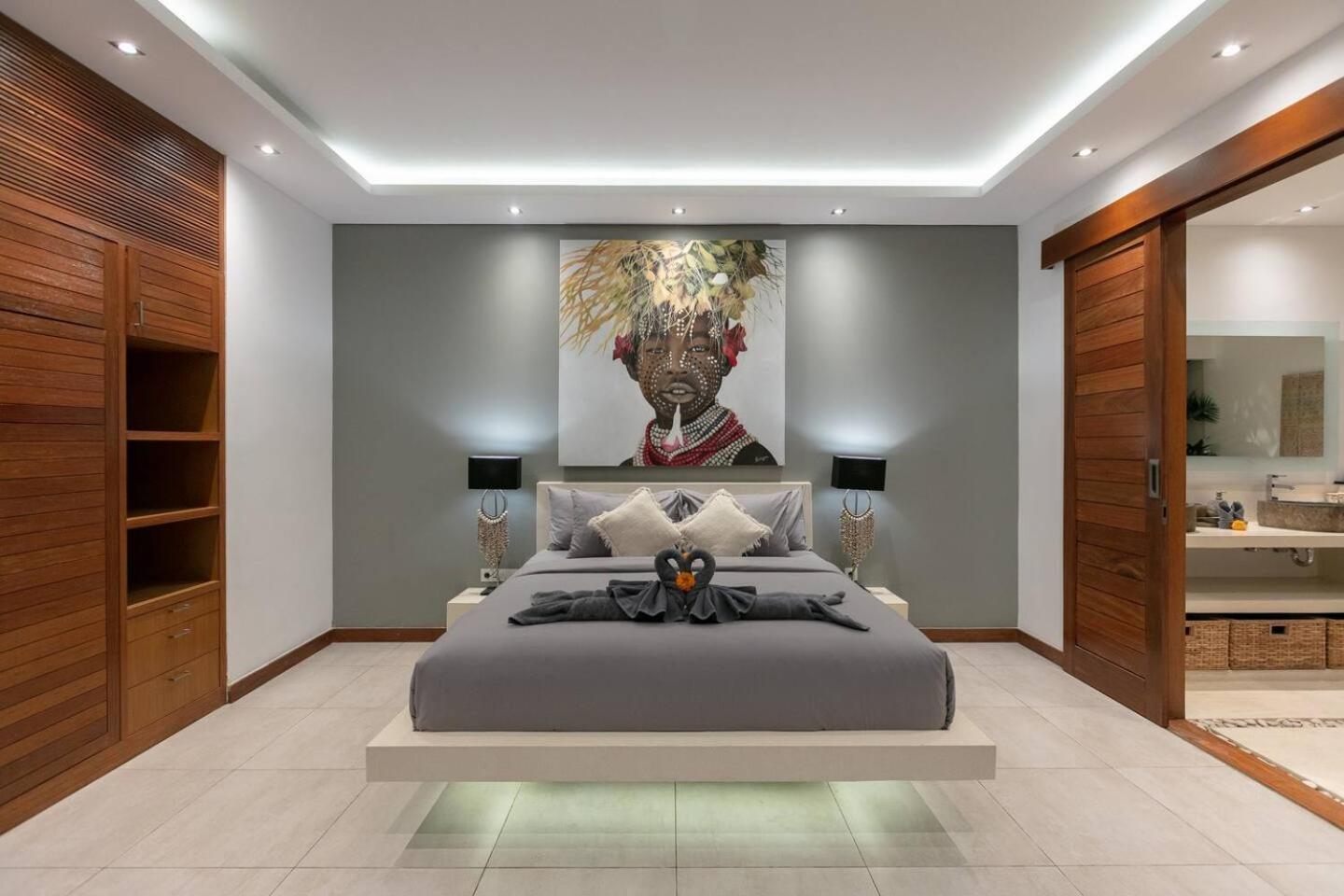 4 Bd Villa With Large Garden, Pool In Seminyak Bagian luar foto