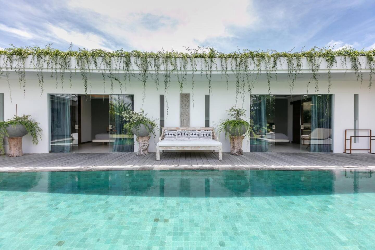4 Bd Villa With Large Garden, Pool In Seminyak Bagian luar foto