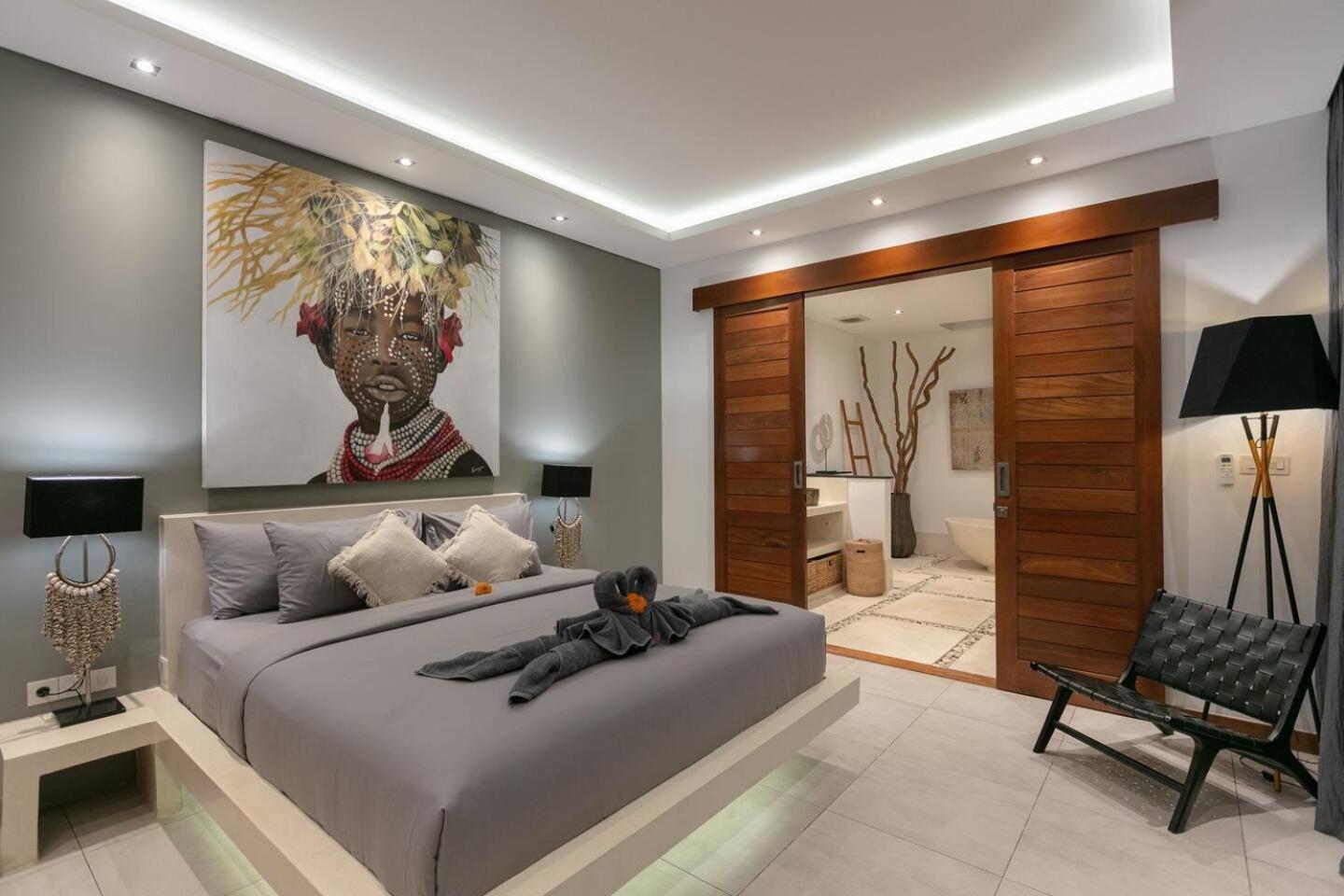 4 Bd Villa With Large Garden, Pool In Seminyak Bagian luar foto